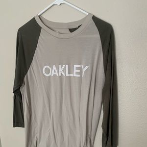 Green Oakley baseball shirt